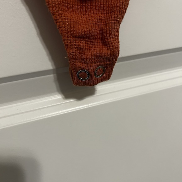 SO Cinched Front Orange Short Sleeve Bodysuit Juniors Size X-Small - Picture 7 of 14